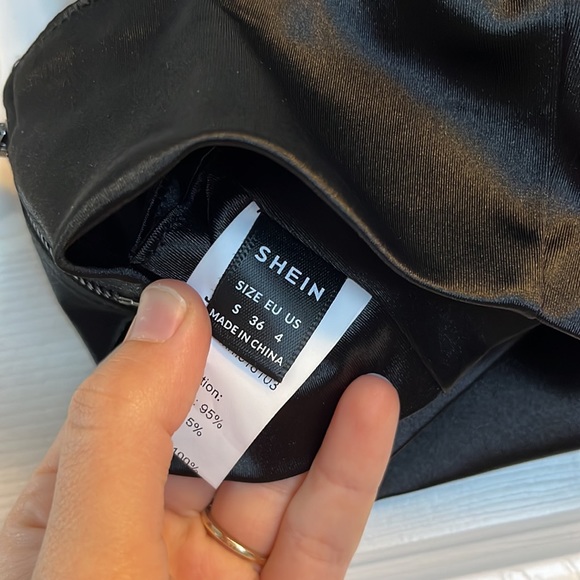 Shein plunging triangle bra - Picture 4 of 4